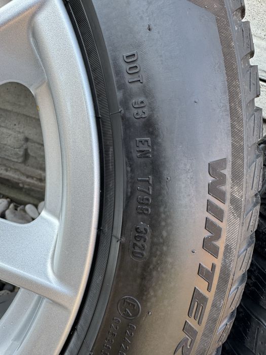 Sprzedam całe koła 17 cali BMW piasta 66.1 mm Rozstaw 5x112