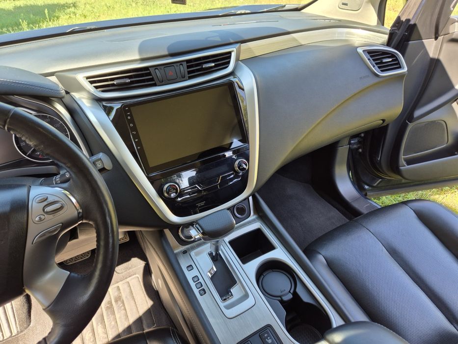 Автомобіль Nissan Murano