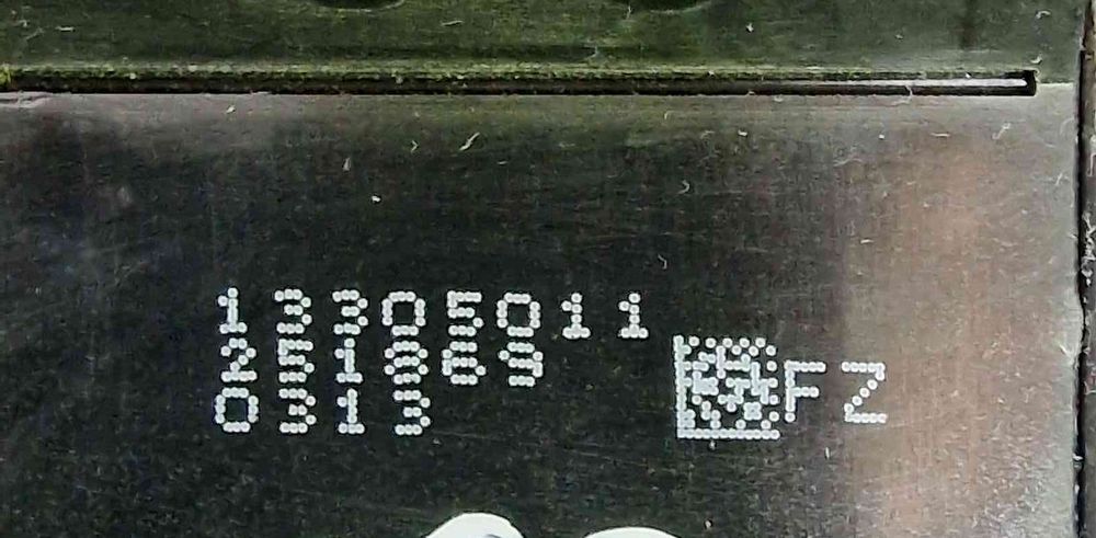 Comando / Botão / Interruptor Vidros Frente Esquerdo 13305011 - OPEL ASTRA J