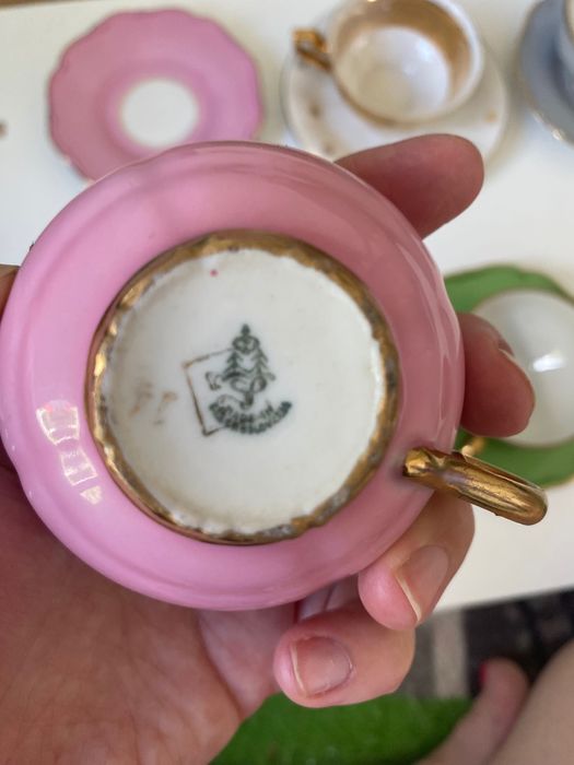 Małe filiżAnki porcelana