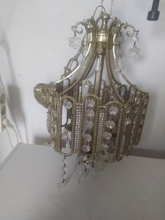 Candeeiro em cristal 2 laterais corredor e um de teto quarto