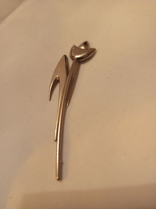 Broszka tulipan - stara biżuteria