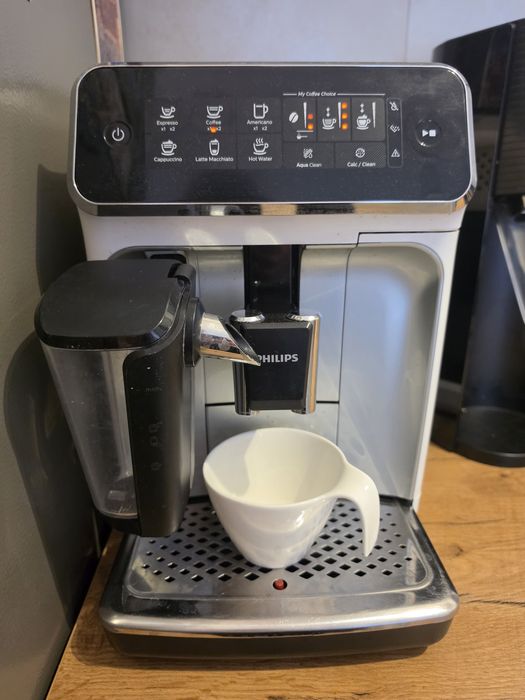 Express automatyczny PHILIPS LATTEGO 3200 (EP3243) stan bdb
