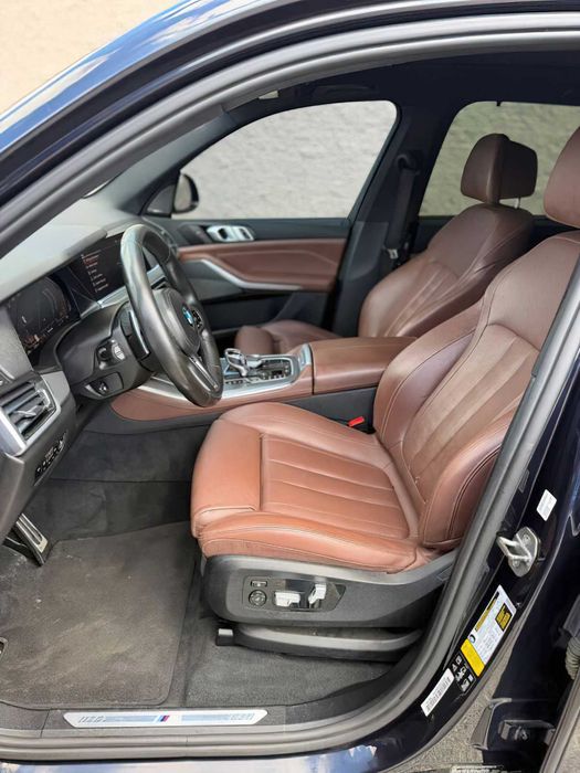 BMW X5 xDrive50i      2019