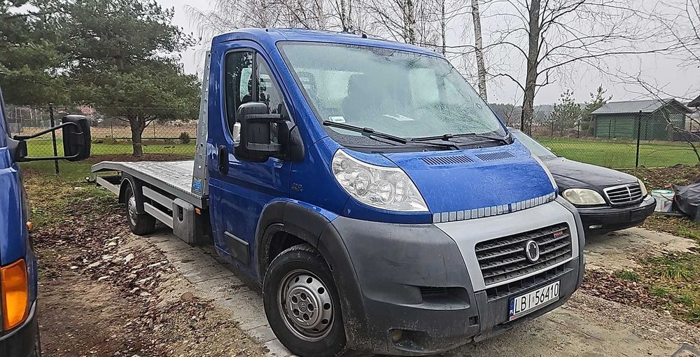 Auto LAWETA- WYNAJEM  AUT -Tanie Holowanie