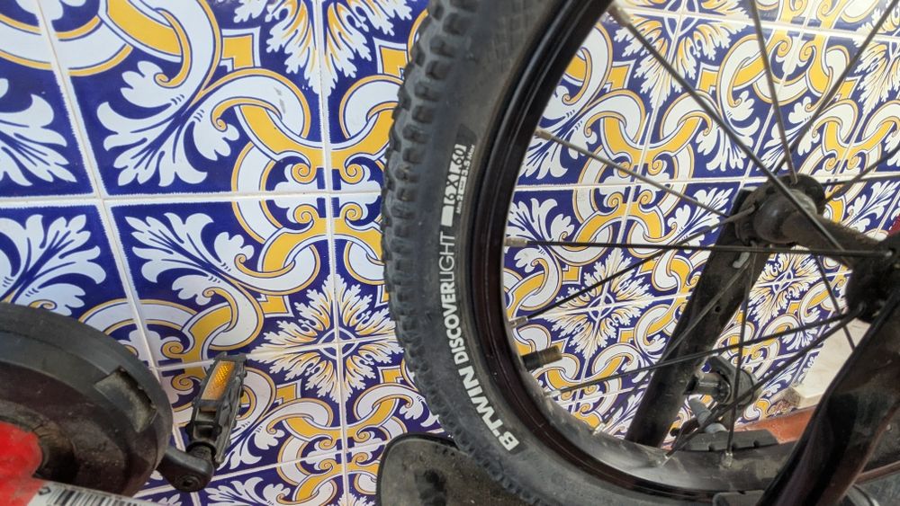 Bicicleta vermelha roda 16