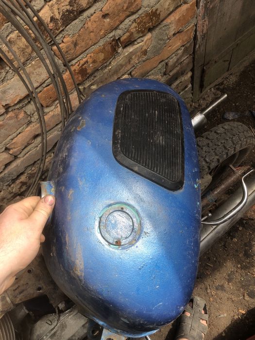 Продам бак иж 3