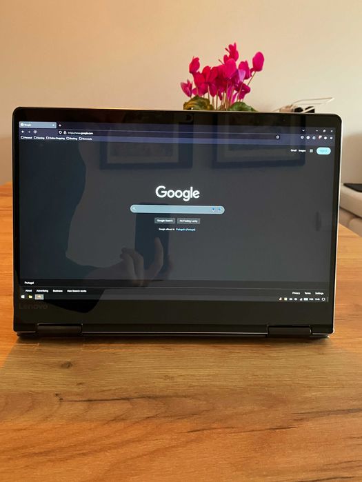 Lenovo Yoga - 14"