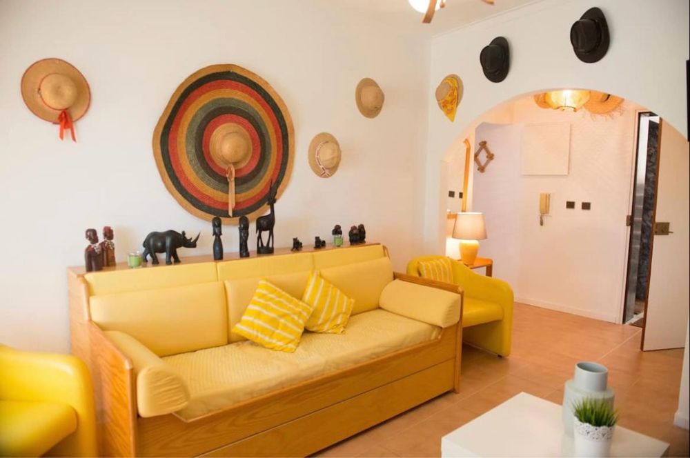 T1- Chapéus a 7min a pé da praia