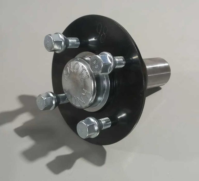 Ступица для прицепа под жигулевские колеса 4*98 KNOTT