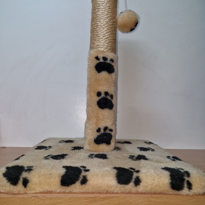 Кігтеточка для кішок з покриттям з тканини Ferplast  30x30x 53 cm