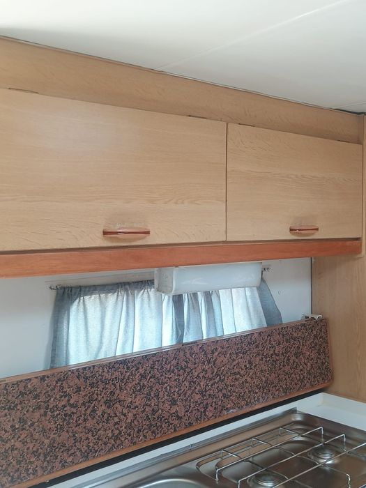 Vendo uma rolete caravana