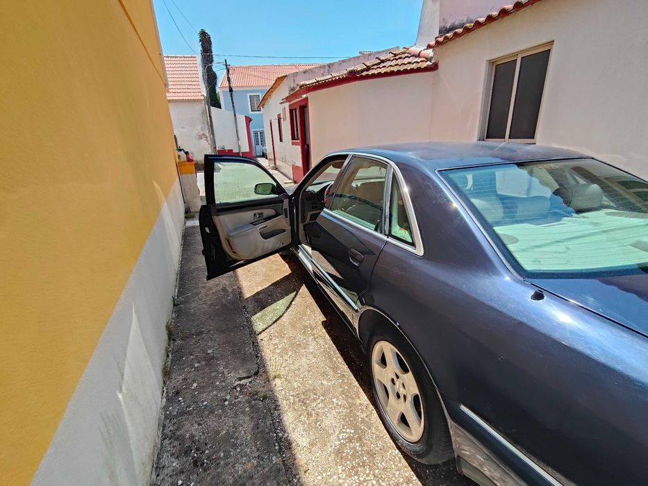 Audi A8 2.5d  v6