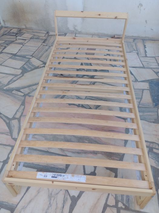 Vendo Cama IKEA.