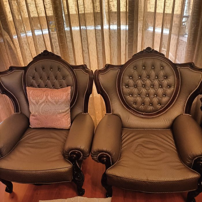 Trio Sofá clássico mas intemporal