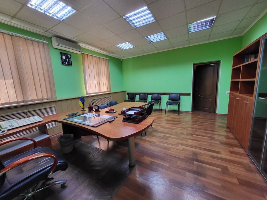 Прода  Помещение ул Харьковская, Ремонт, 27 сот земли