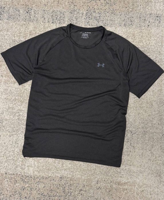 Футболка Under Armour  the tech tee