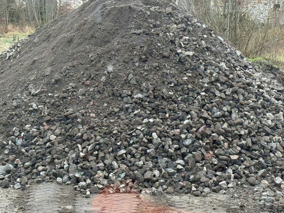 Sprzedam gruz betonowy o frakcji 0-63