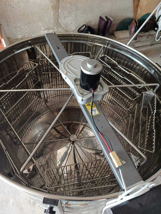 Пасіка бджоли сучасні вулики