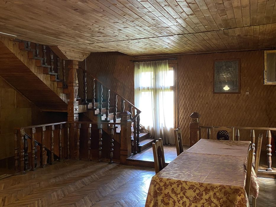 Готель "Смерековий край" в смт. Міжгір"я, Закарпатської області