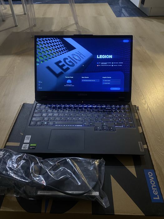 Lenovo Legion 5  16GB Ram i7-10750H GTX 1660 T