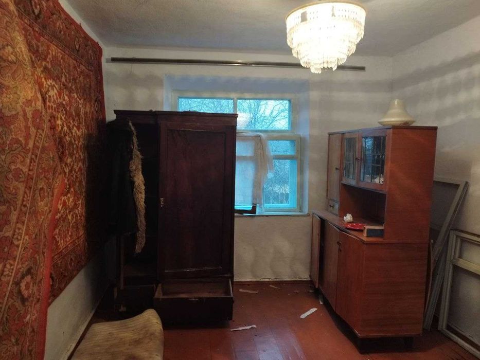 продаж будинку у селі 20 км від міста