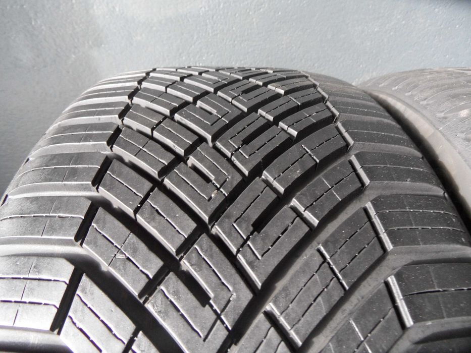 121 opony całoroczne 225/40/18