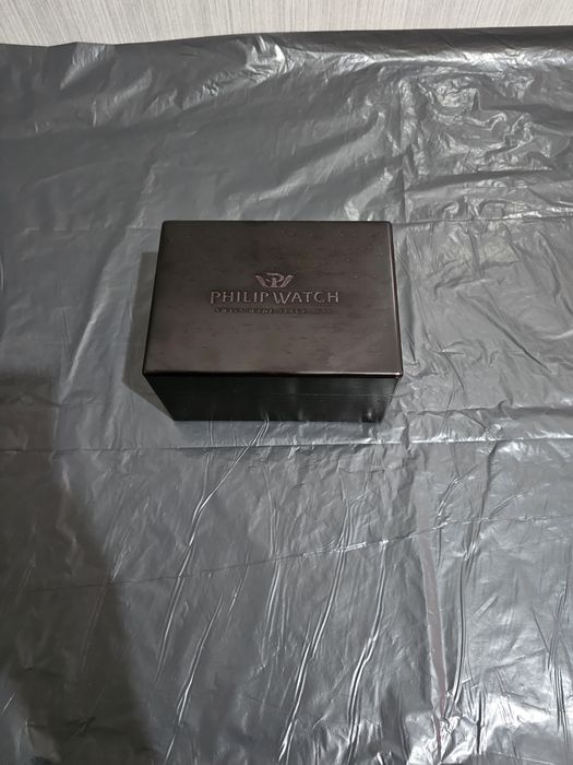 Преміальна дерев'яна коробка для годинника Philip Watch