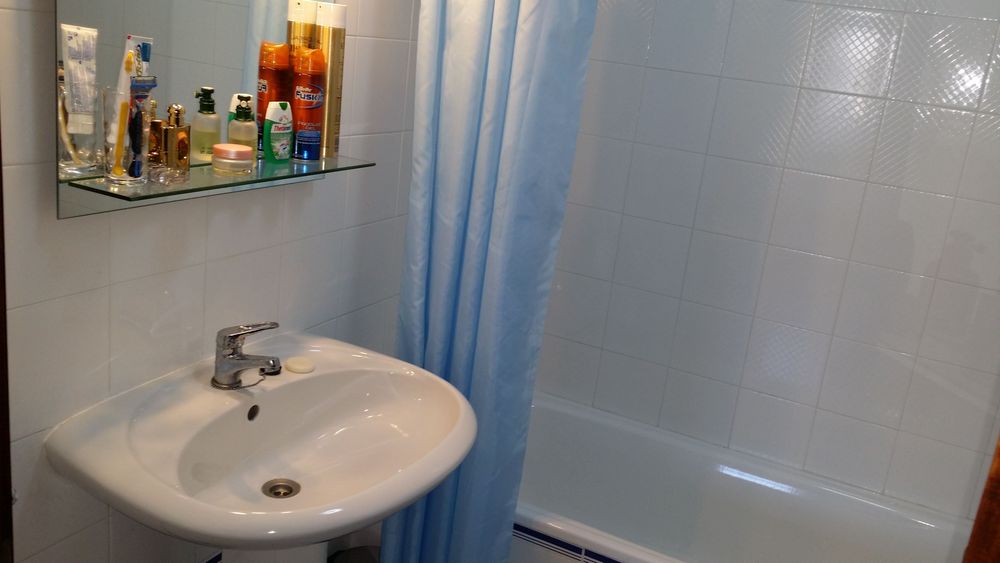 Aluga-se apartamento T3 Praia da Rocha Portimão