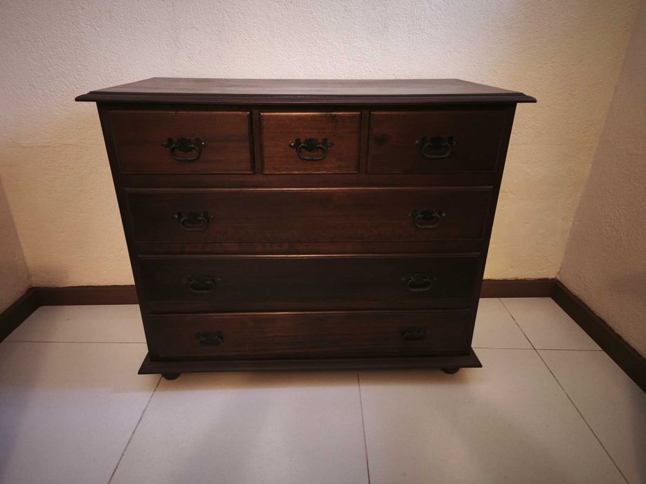 Mobília de quarto de casal, em mogno completa