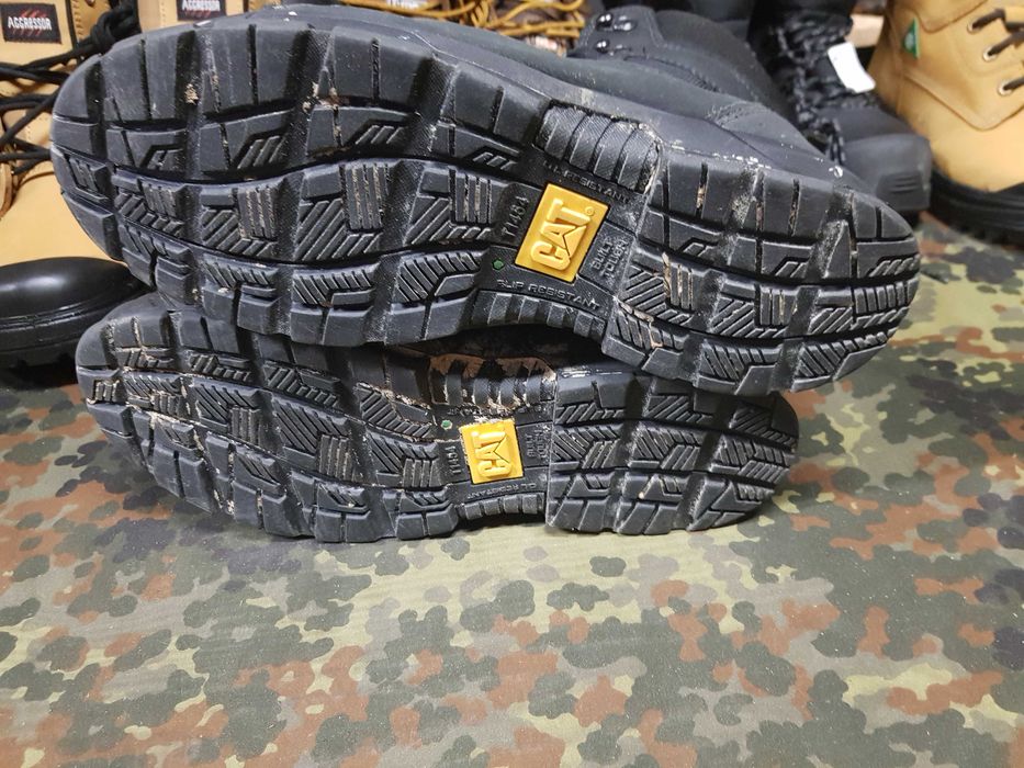 Buty robocze CATERPILLAR rozm 44 wkł 30 cm