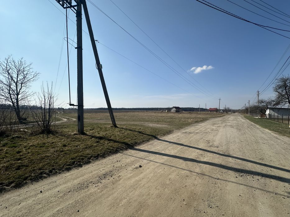 Продам земельну двлянку