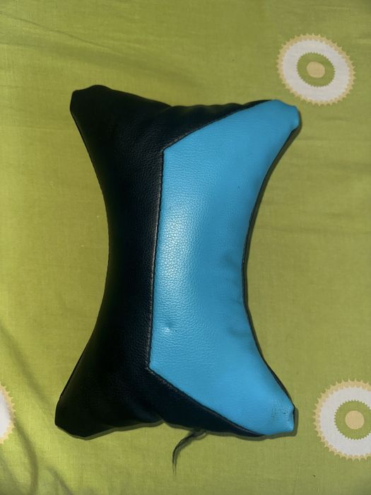 подушка для геймерського крісла