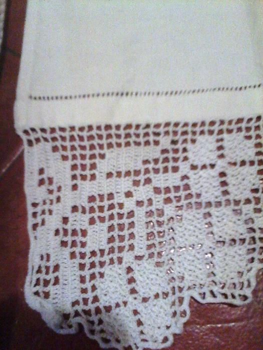 toalhas, crochet e linho muito antigas