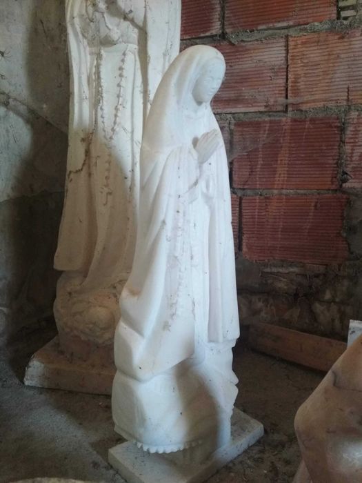 Esculturas várias - pedra maciça