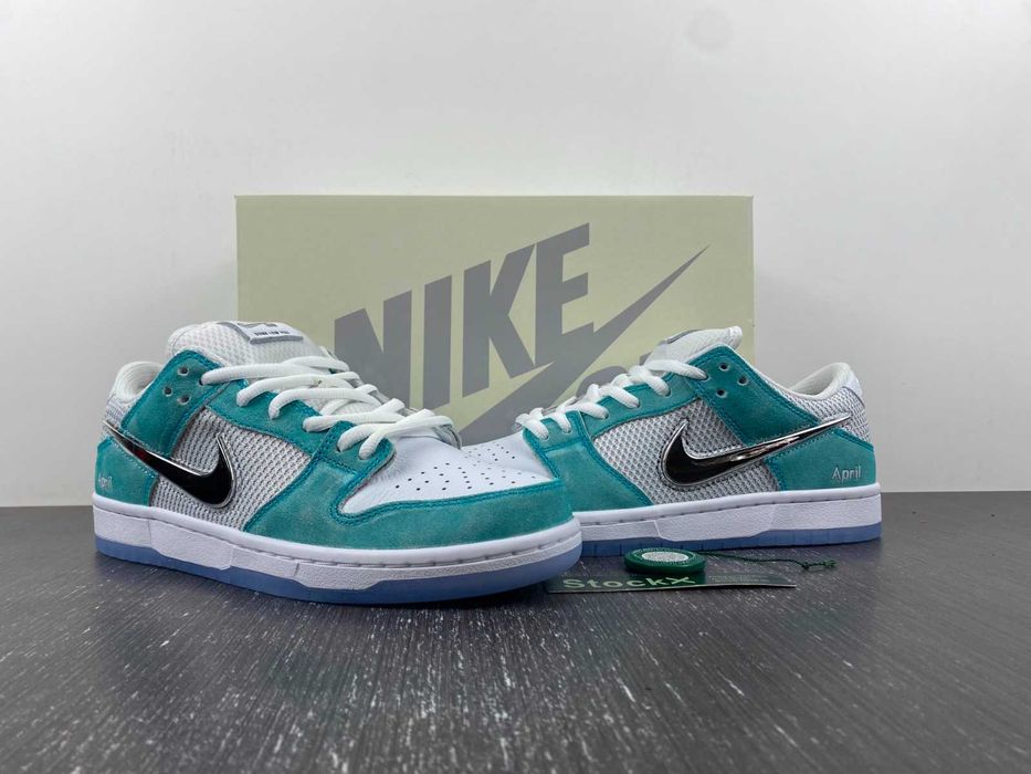Nike SB Dunk Low - April Skateboards