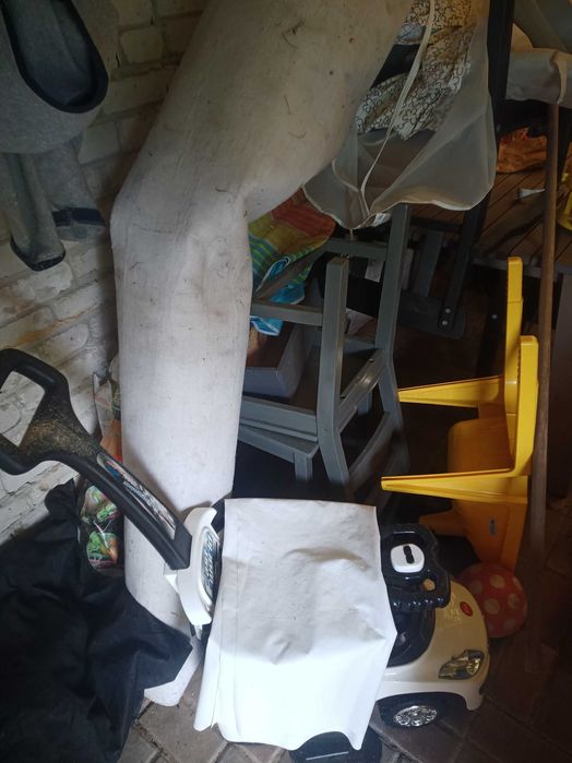 Tani wywóz odpadów, opróżnianie mieszkań, domów, piwnic, wywóz mebli,