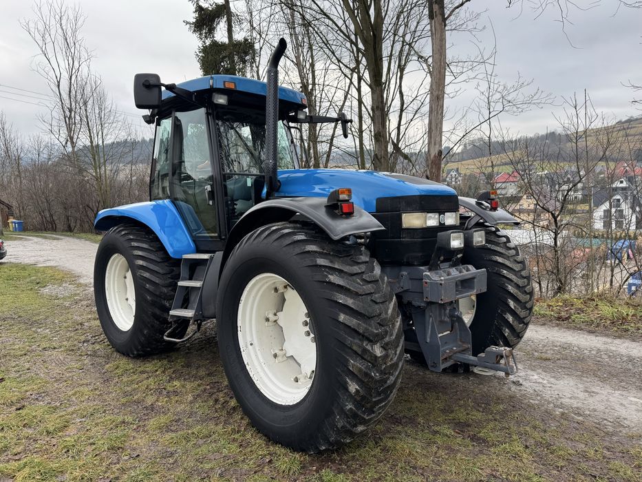 New Holland TV140