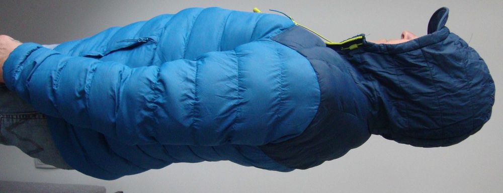 Куртка утеплена Mountain Warehouse.