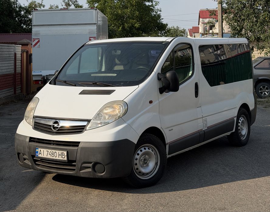 Продам Opel Vivaro Пассажир