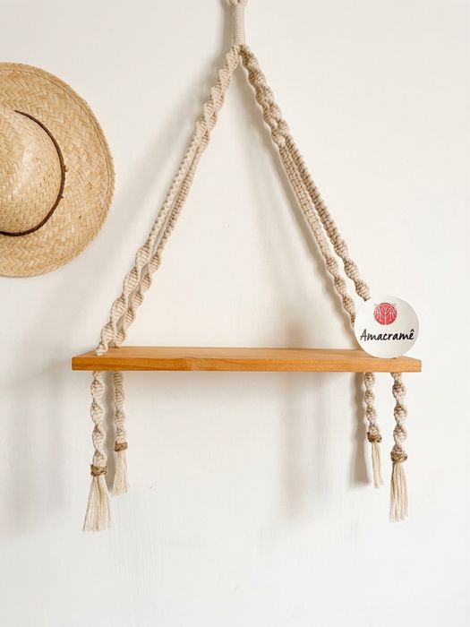 Prateleira Suspensa em Macramé – Feita à Mão | Decoração Boho