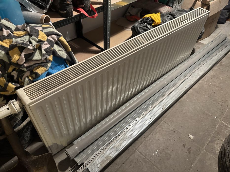 Sprzedam grzejnik używany Brugman 145x50 zasilanie dolne