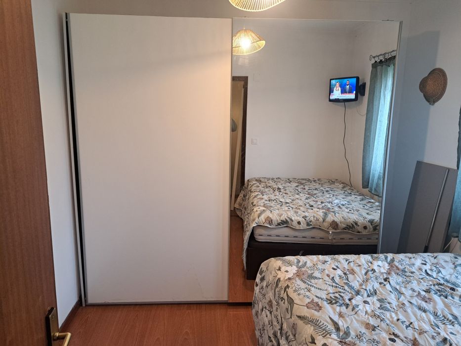 Roupeiro portas de correr