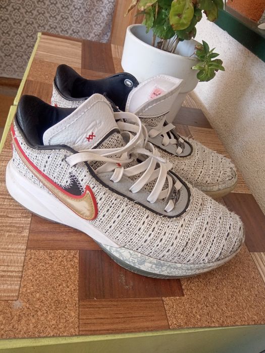 Buty sportowe Nike 38,5 wkładki 24 cm