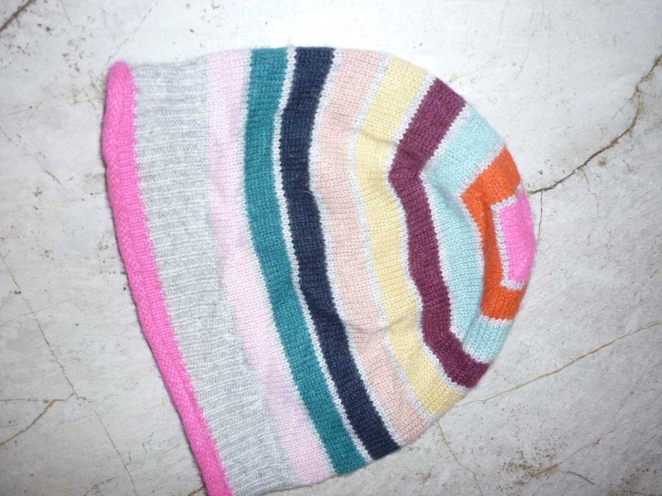 Boden kolorowa czapka wiskoza mohair