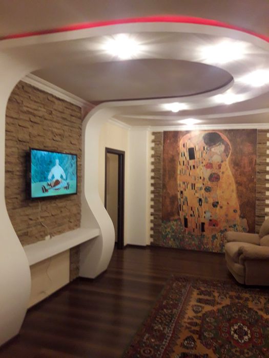 ВЛАСНИК! Здам довгостроково на Леваді 3 кім. квартиру з євроремонтом