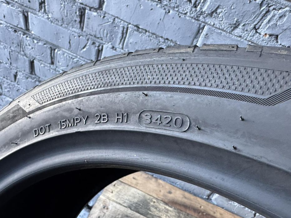 Літні шини Hankook 235/45 R19