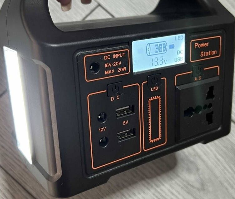 Портативна зарядна станція Eg 012 Li.