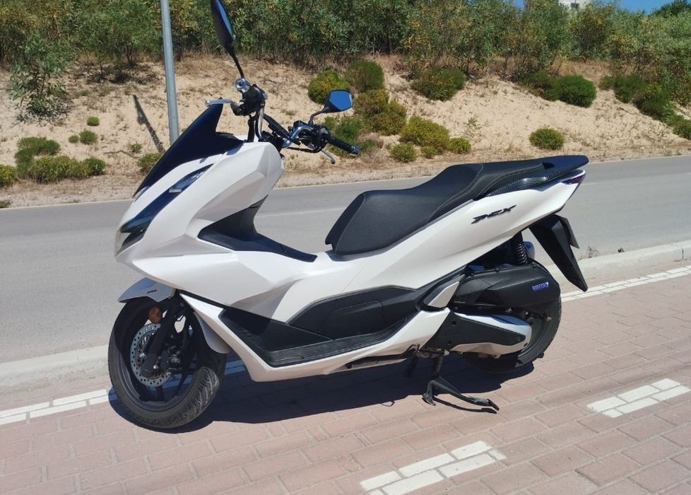 Honda PCX 125 ano 2023