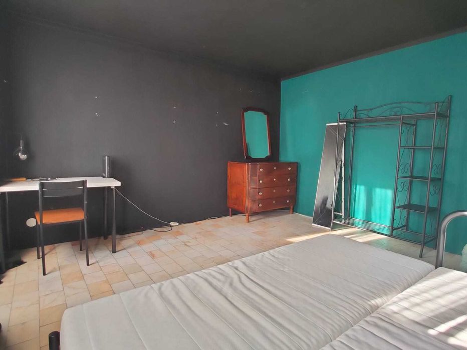 Quarto Espaçoso para Trabalhador em Paço de Arcos